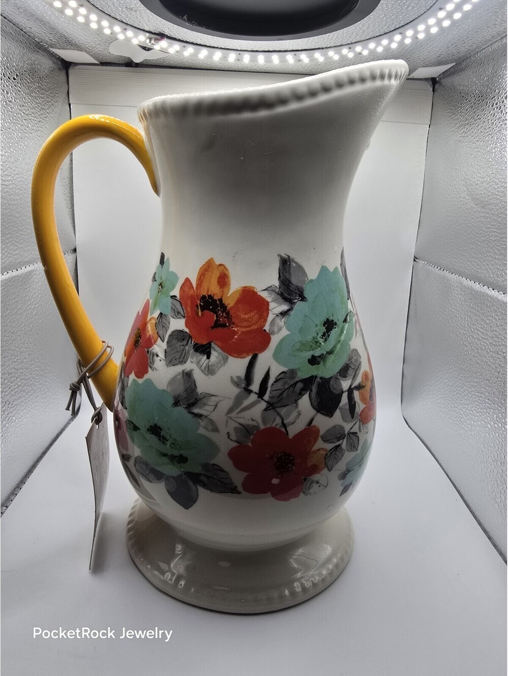 The Pioneer Woman Flea Market Decorated Floral 2-Quart Pitcher Brand New